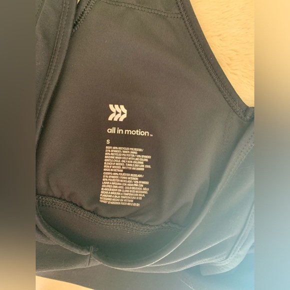 Set of A Juicy Couture black leggings and All in Motion athletic bra. - Picture 4 of 10